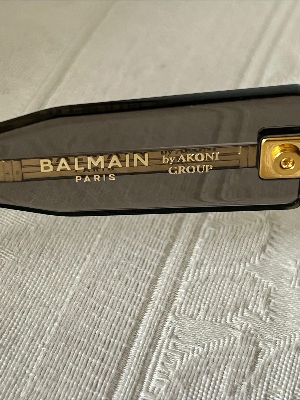 $900 🔥current season! Balmain B-Escape sunglasses mirrored